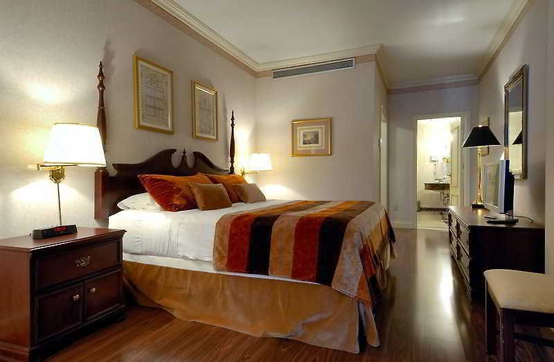 Avalon 4* New York