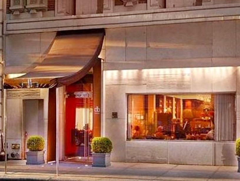 Club Hotel
