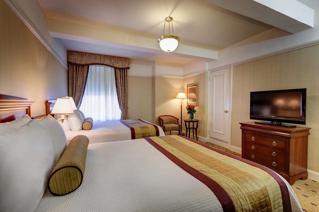 Hotel Wellington 3*
