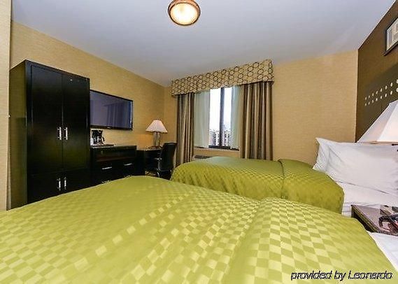 Rodeway Bronx Zoo Inn