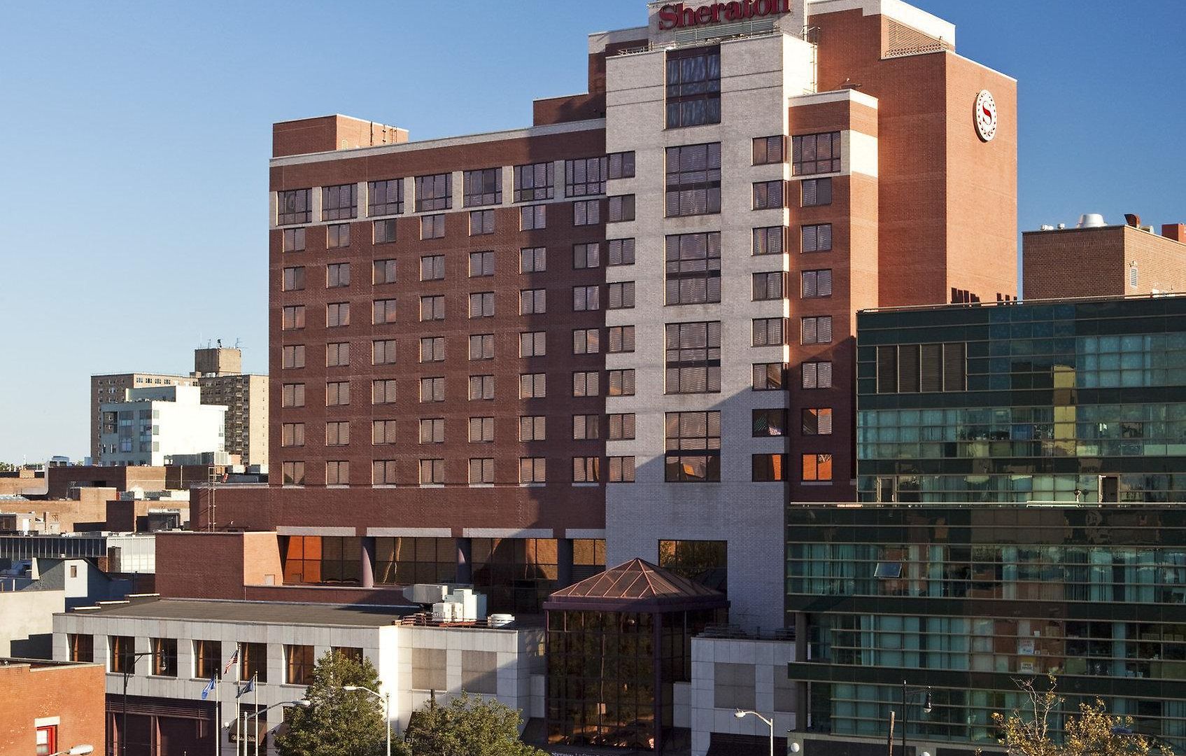 Hotel Sheraton Laguardia East 3*