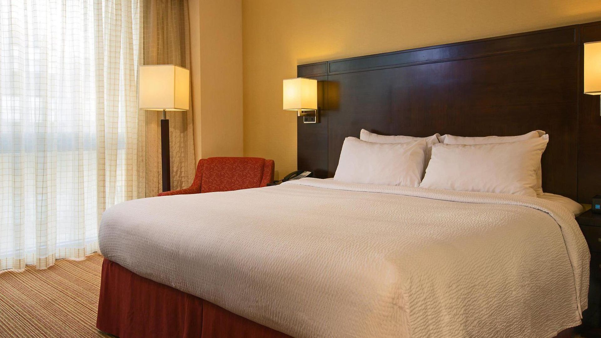 Courtyard By Marriott Manhattan / Soho New York