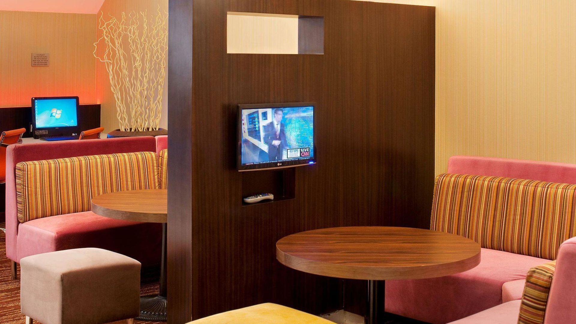 Courtyard By Marriott Manhattan / Soho