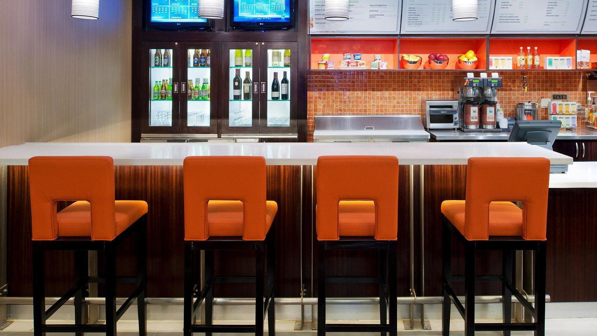 Courtyard By Marriott Manhattan / Soho New York