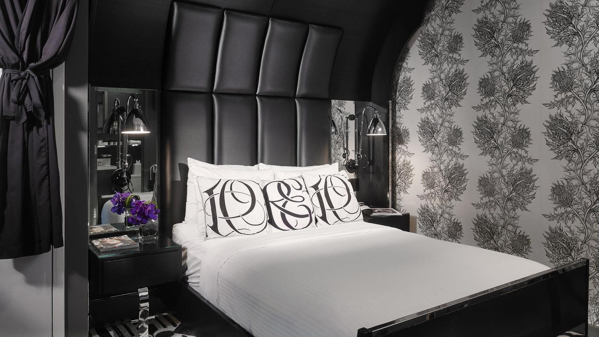 Night By Sb At Times Square Hotel New York