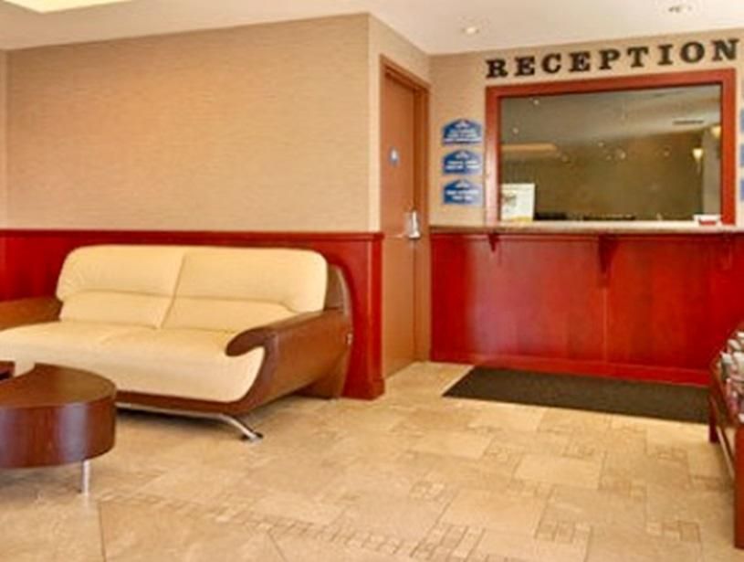 Howard Johnson Queens Village