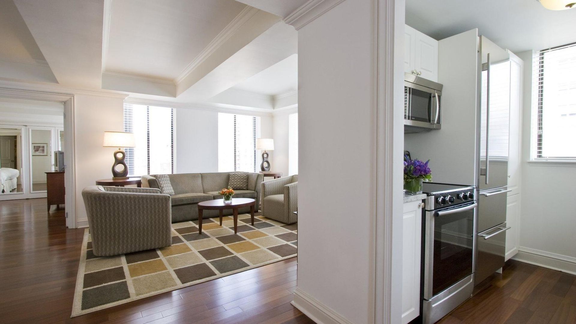 Aka Sutton Place 4*