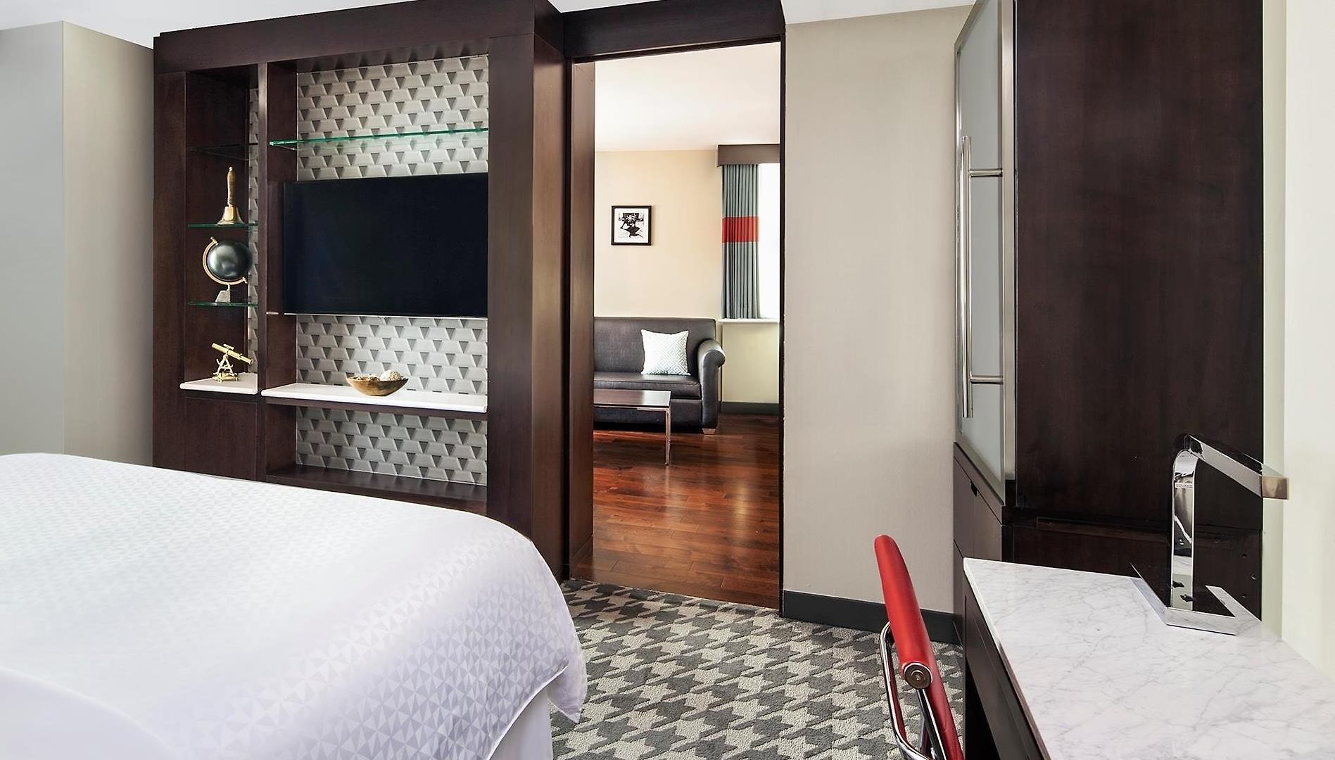 Four Points By Sheraton Downtown 3*