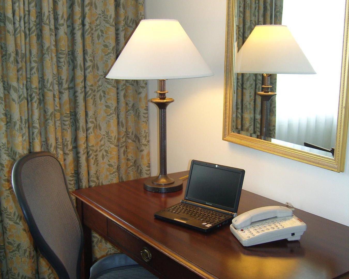 Aloft By Marriott Laguardia Airport Hotel New York