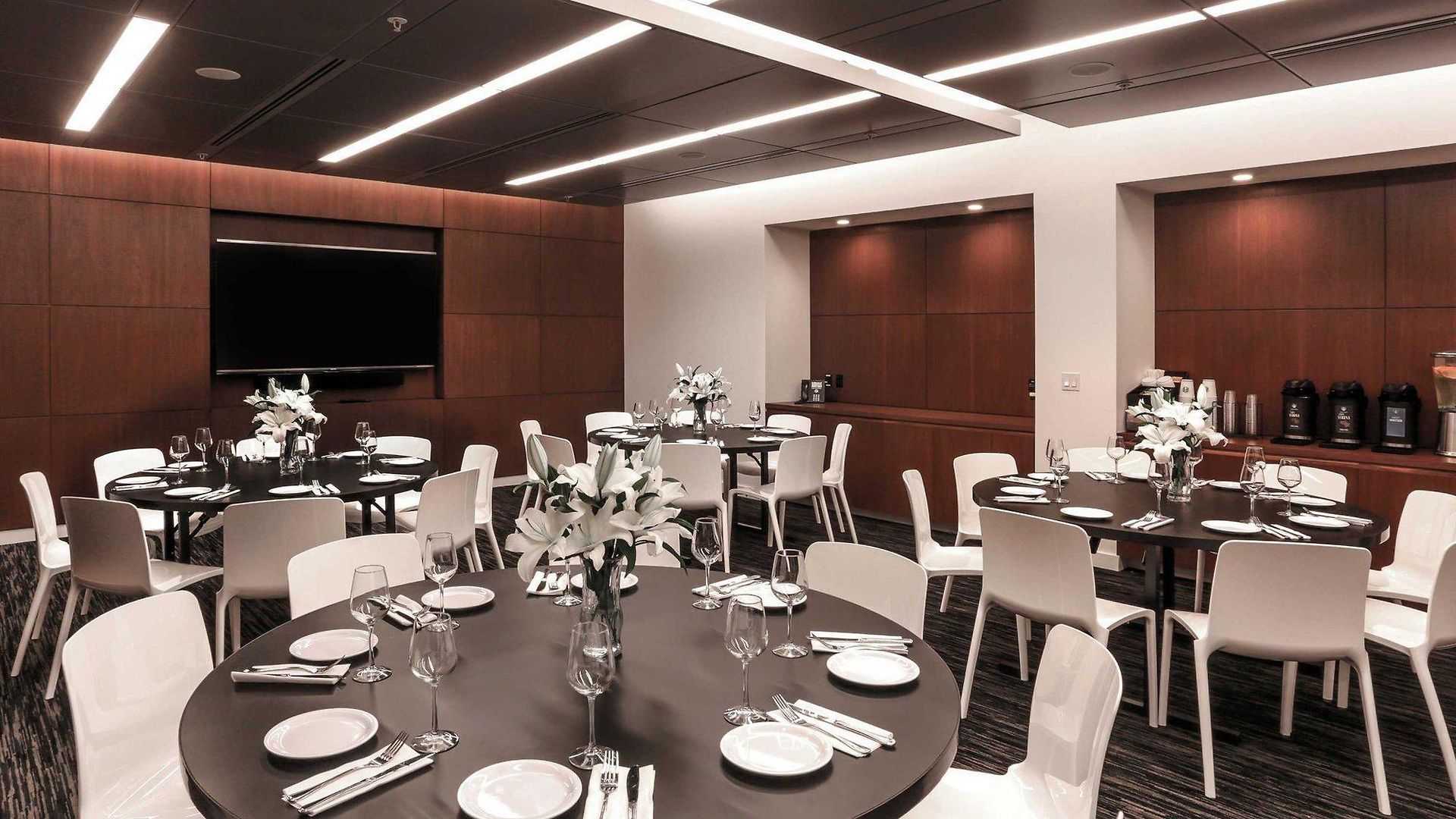 Courtyard By Marriott Long Island City/new York Manhattan View New York
