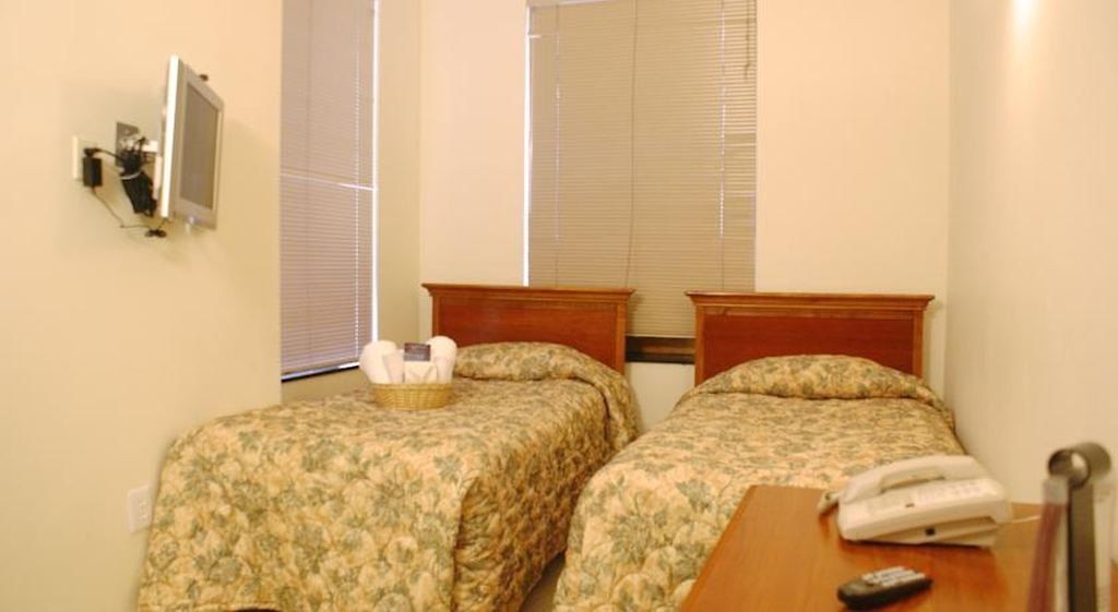 Hotel Americana 2*