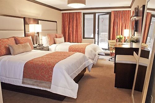 Hotel The Pearl 4*