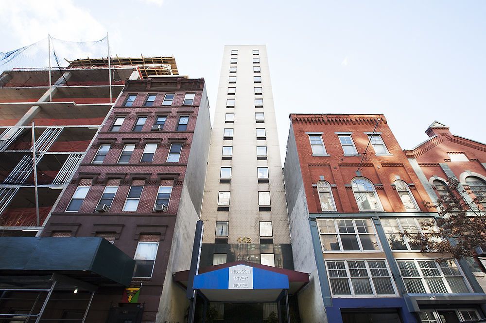 Hudson River Hotel