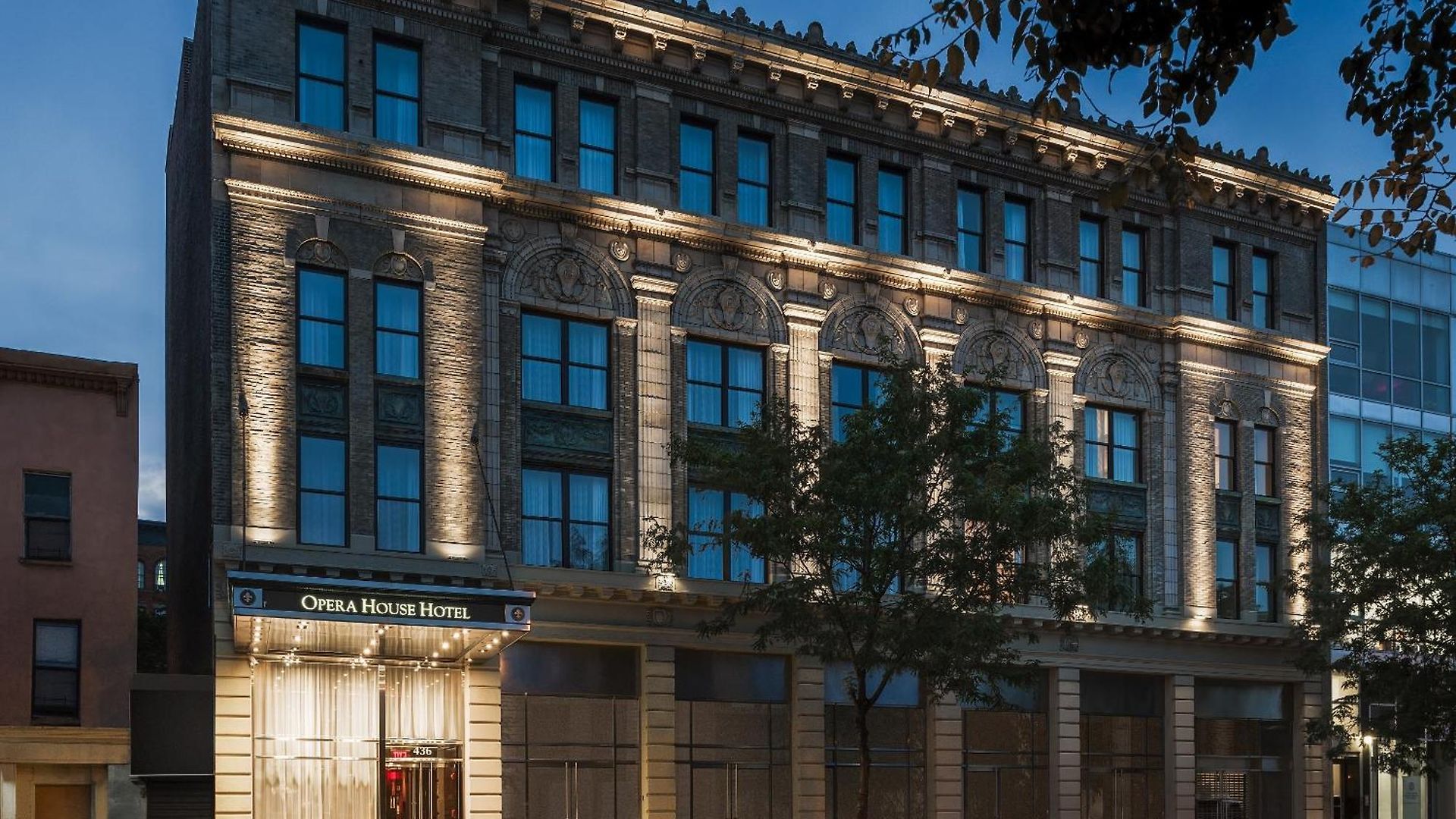 Opera House Hotel 3*