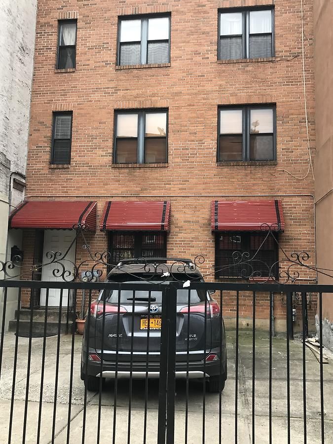 Townhouse On Greene Guest house