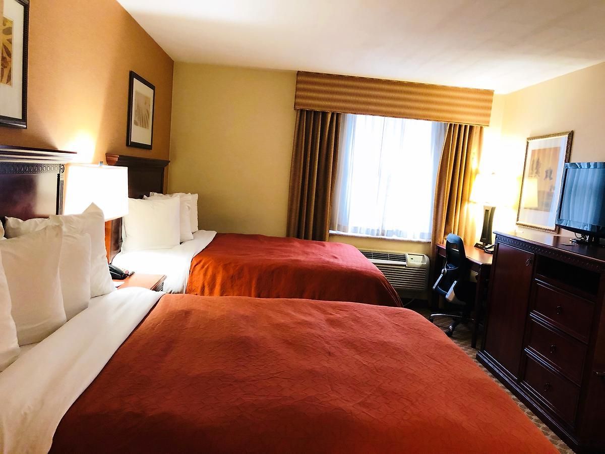 Hotel Queens County And New York