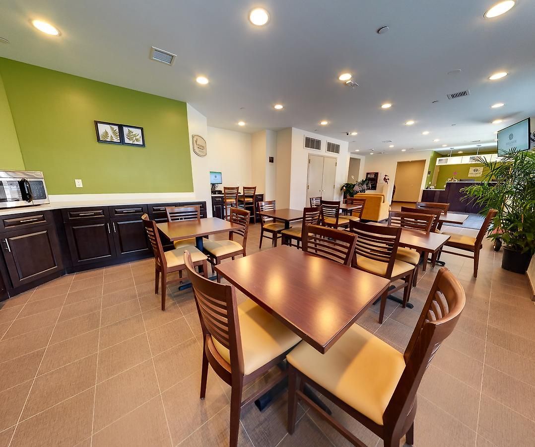 Hotel Hillside 3*