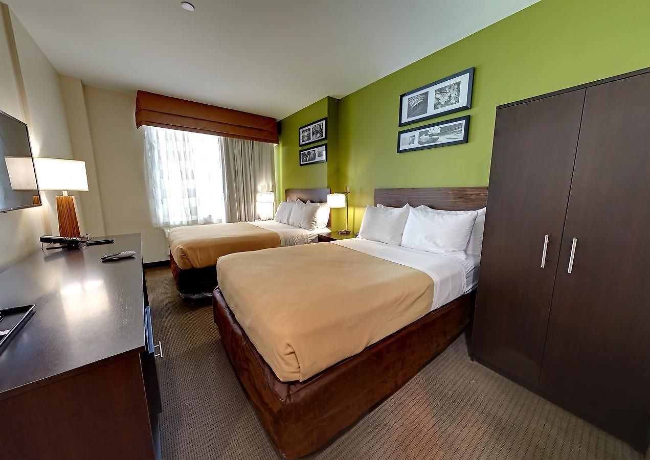 Hotel Hillside