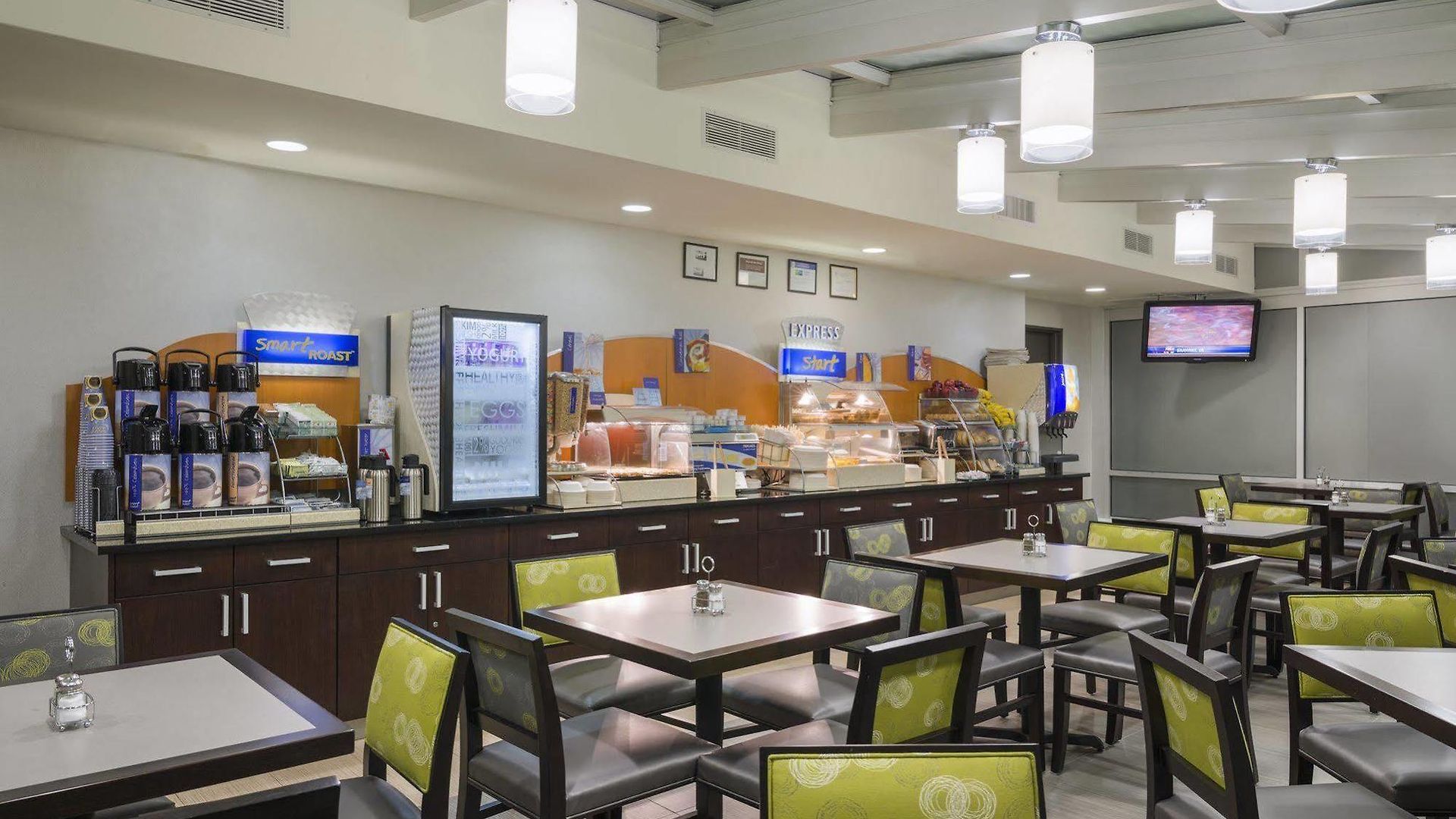 Express - Street By Ihg