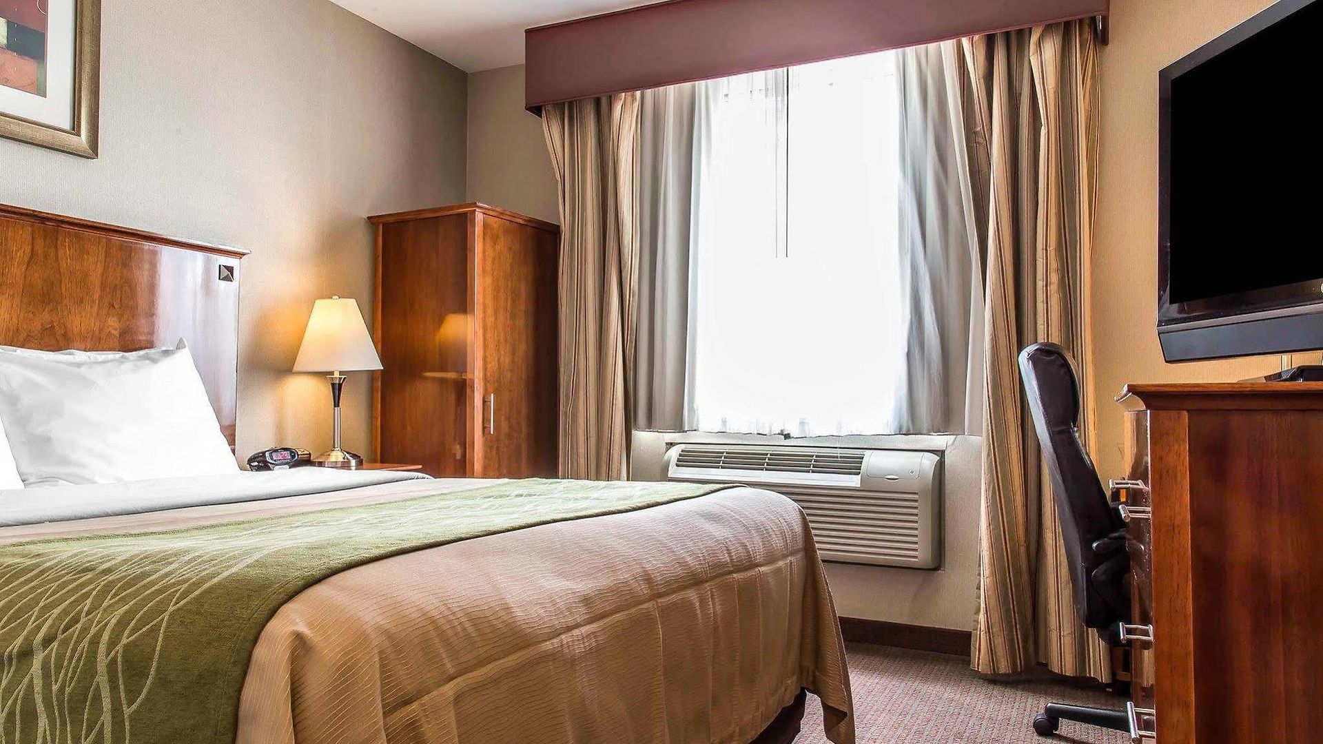 Avion Near Lga Airport, An Ascend Collection Hotel