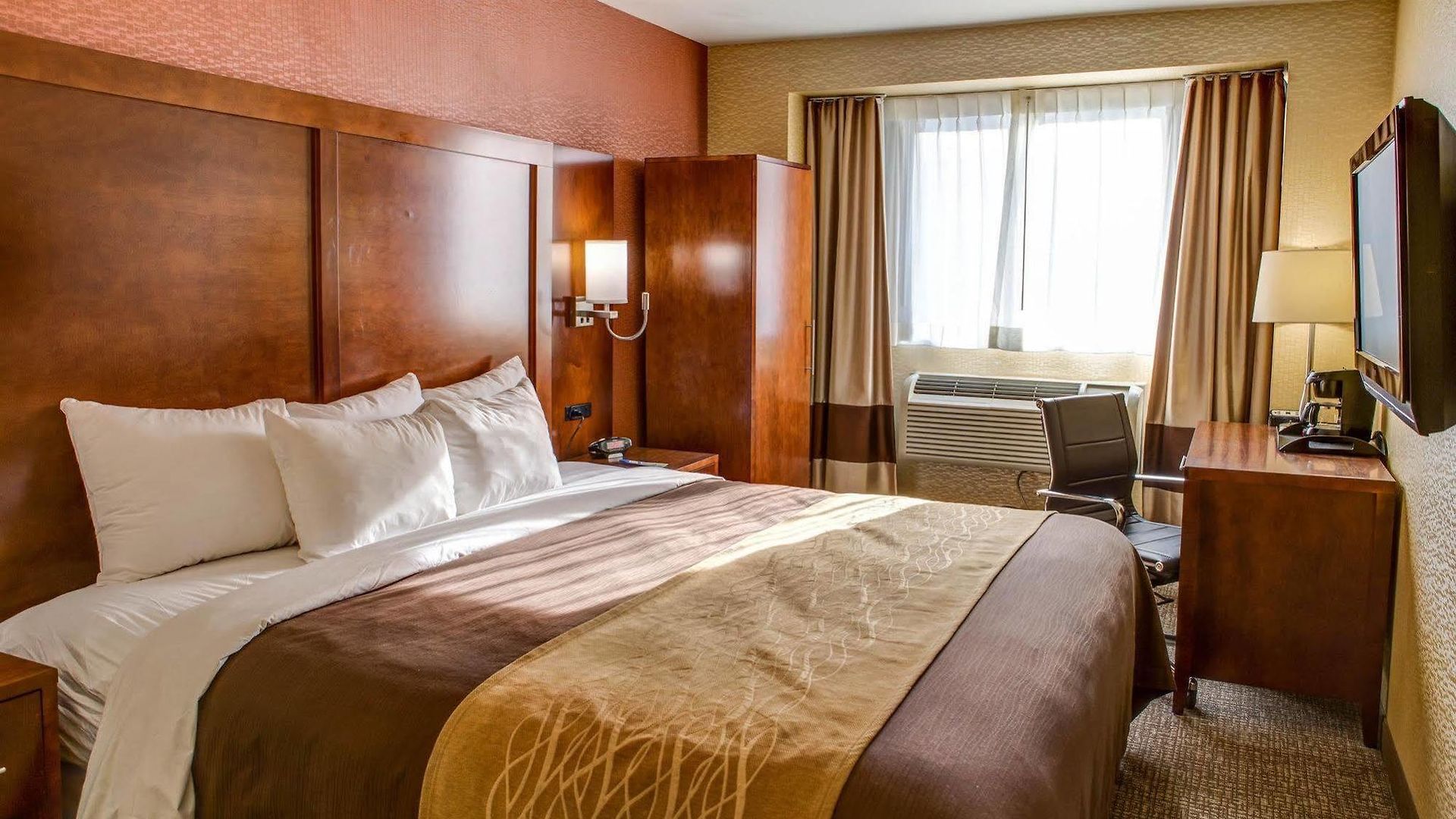 Hotel Ramada By Wyndham Times Square West 3*