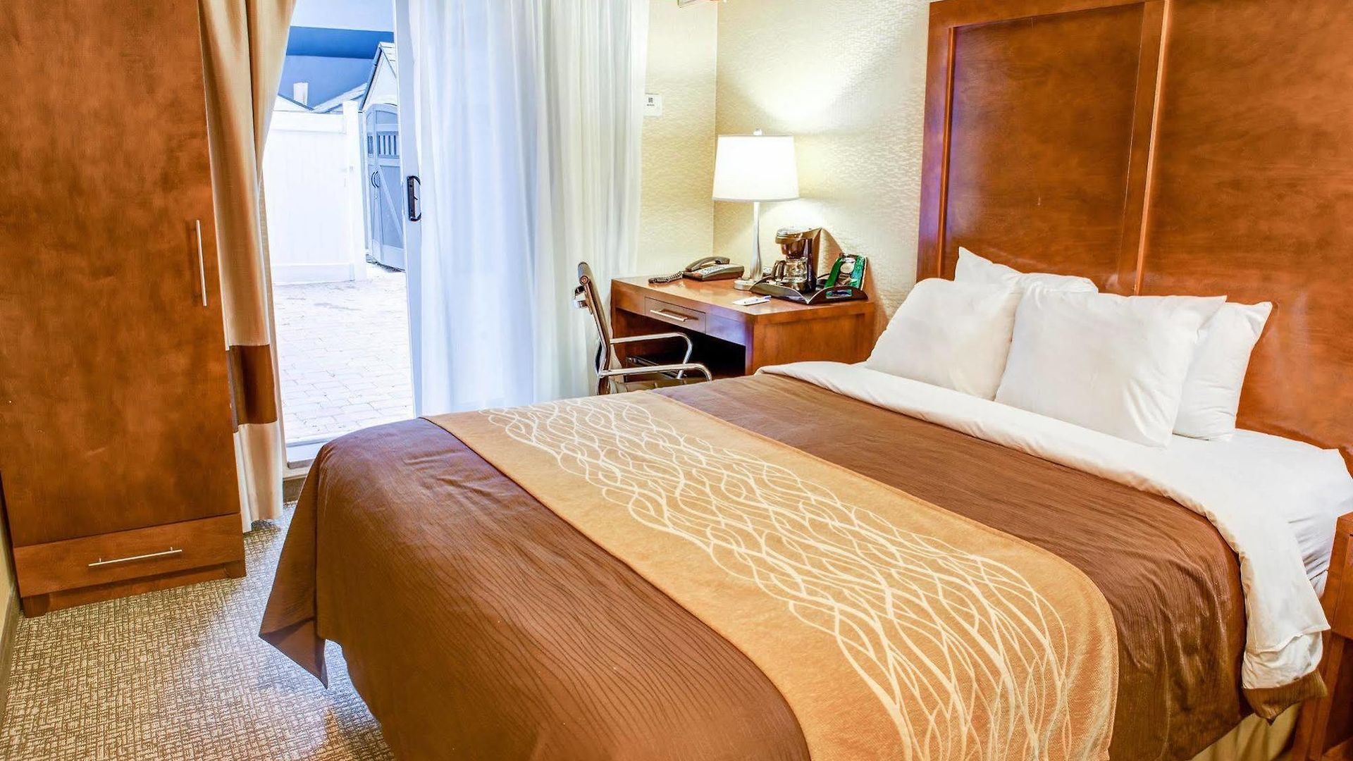 Hotel Ramada By Wyndham Times Square West 3*