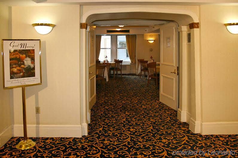Salisbury Hotel