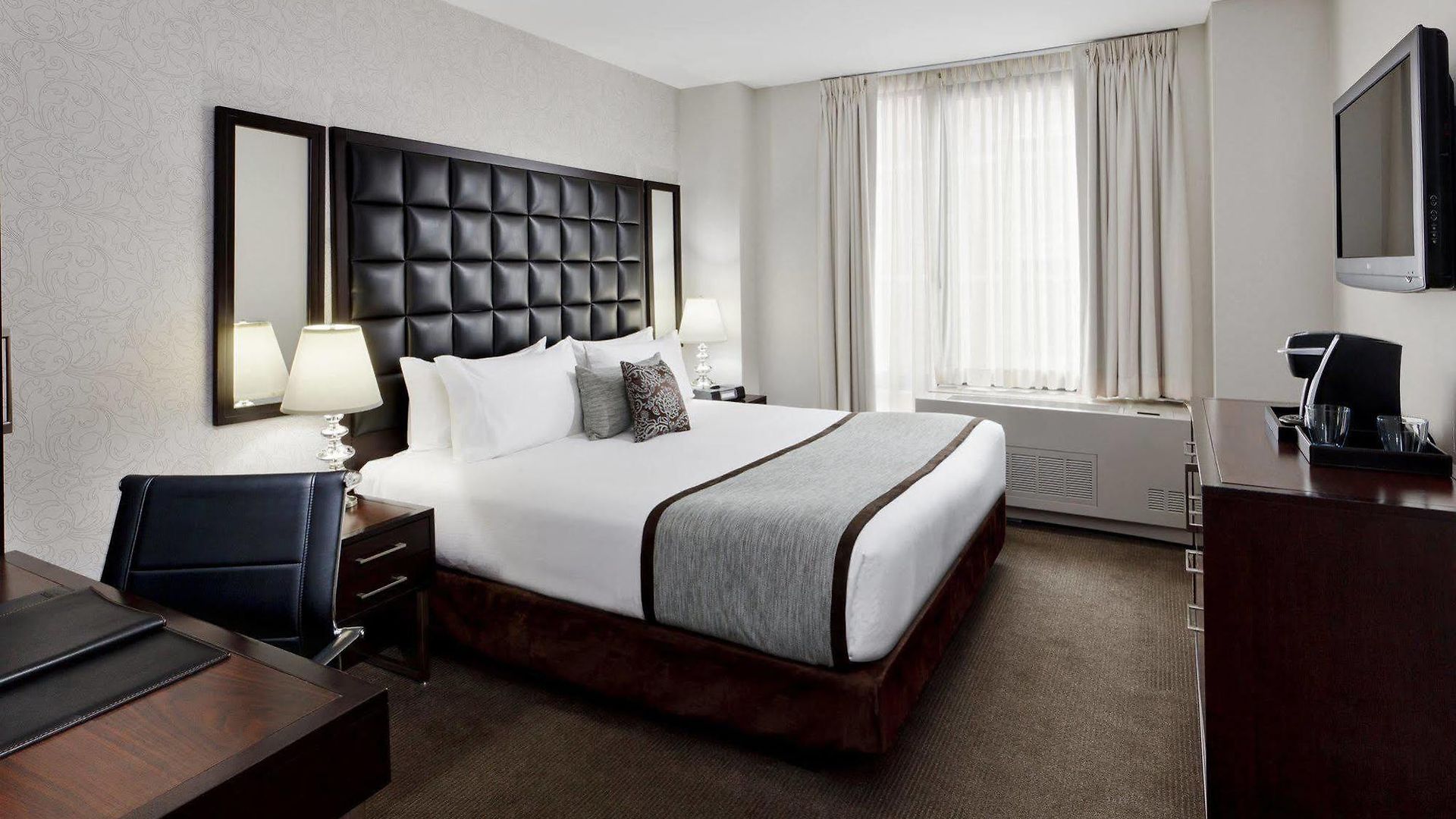 Hotel Distrikt City, Tapestry Collection By Hilton New York