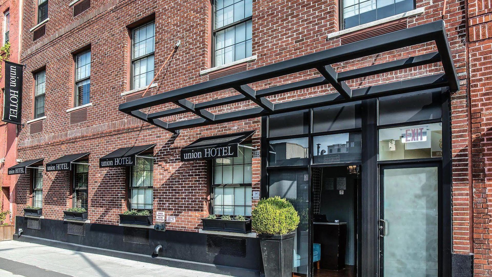 Hotel Essence 3*