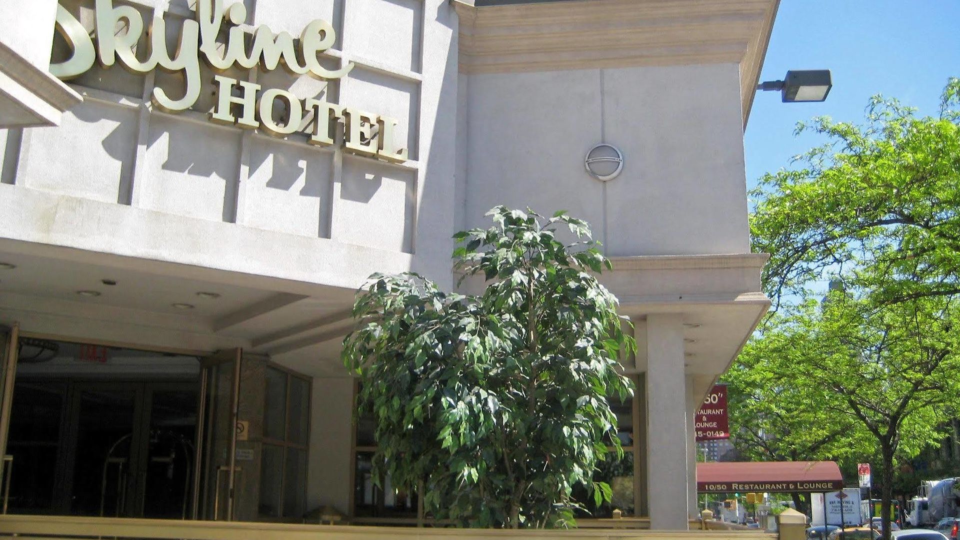 Hotel The Skyline