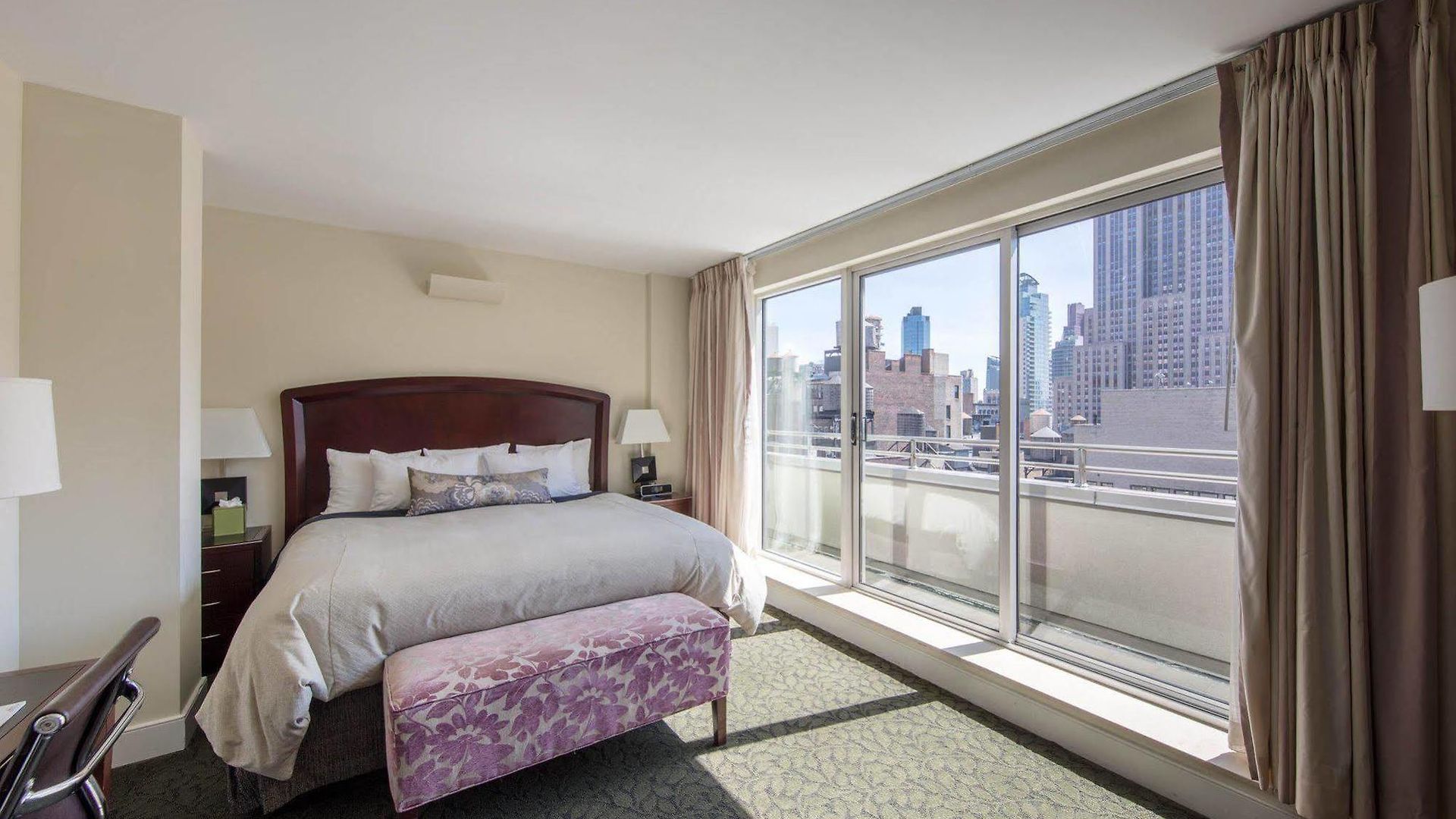 Marriott Vacation Club, City  4*