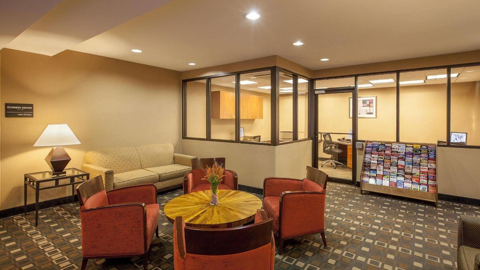 Hampton - Laguardia Airport Hotel 3*