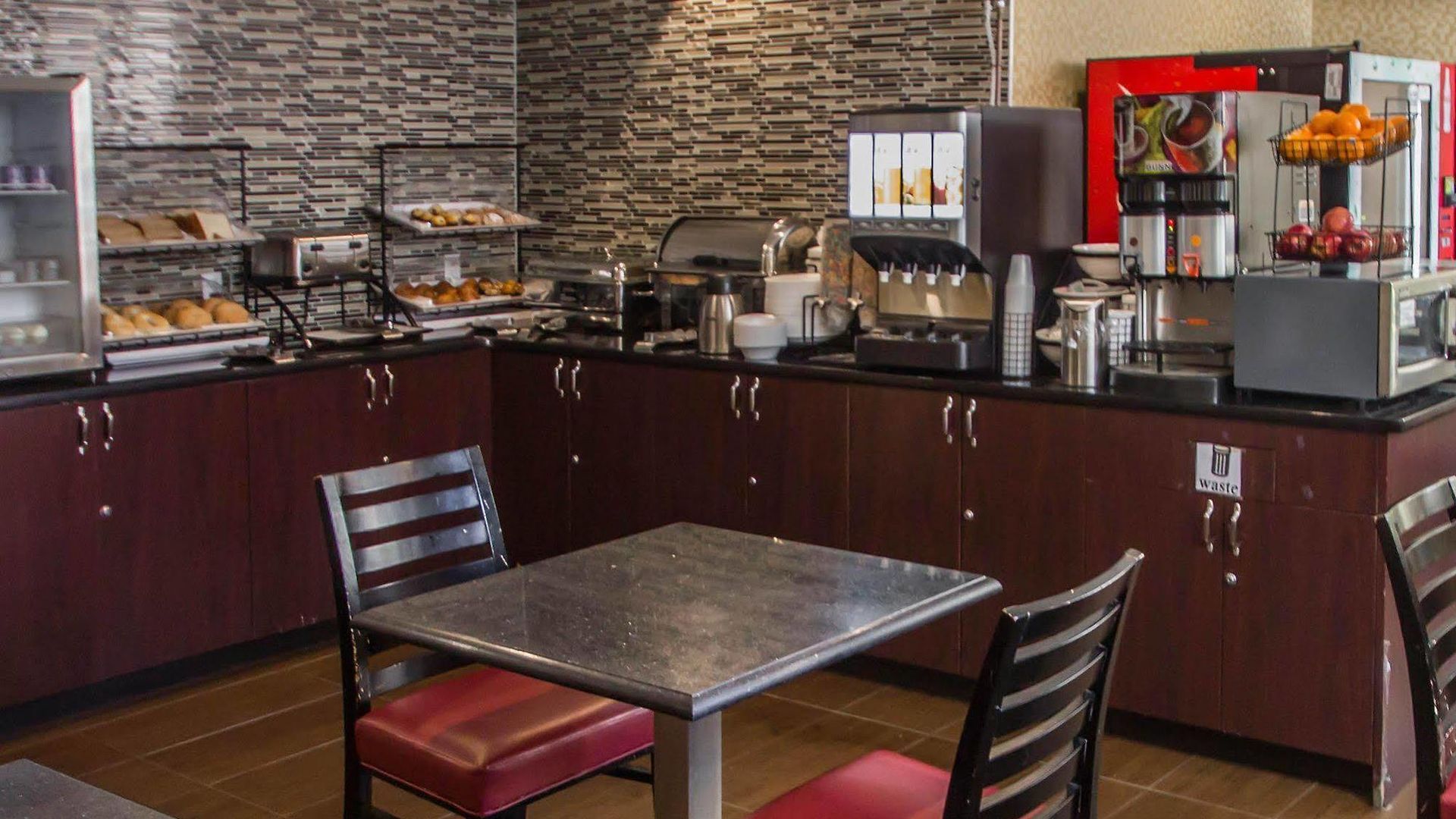 Inn Rodeway Bronx Zoo 4*
