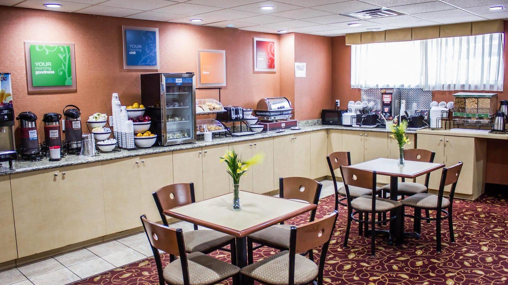 Hotel Travelodge By Wyndham Queens 3*