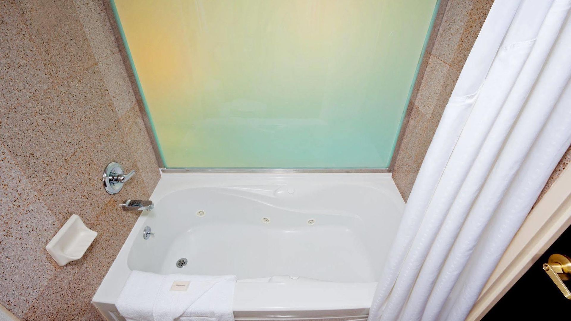 Express Brooklyn By Ihg Hotel