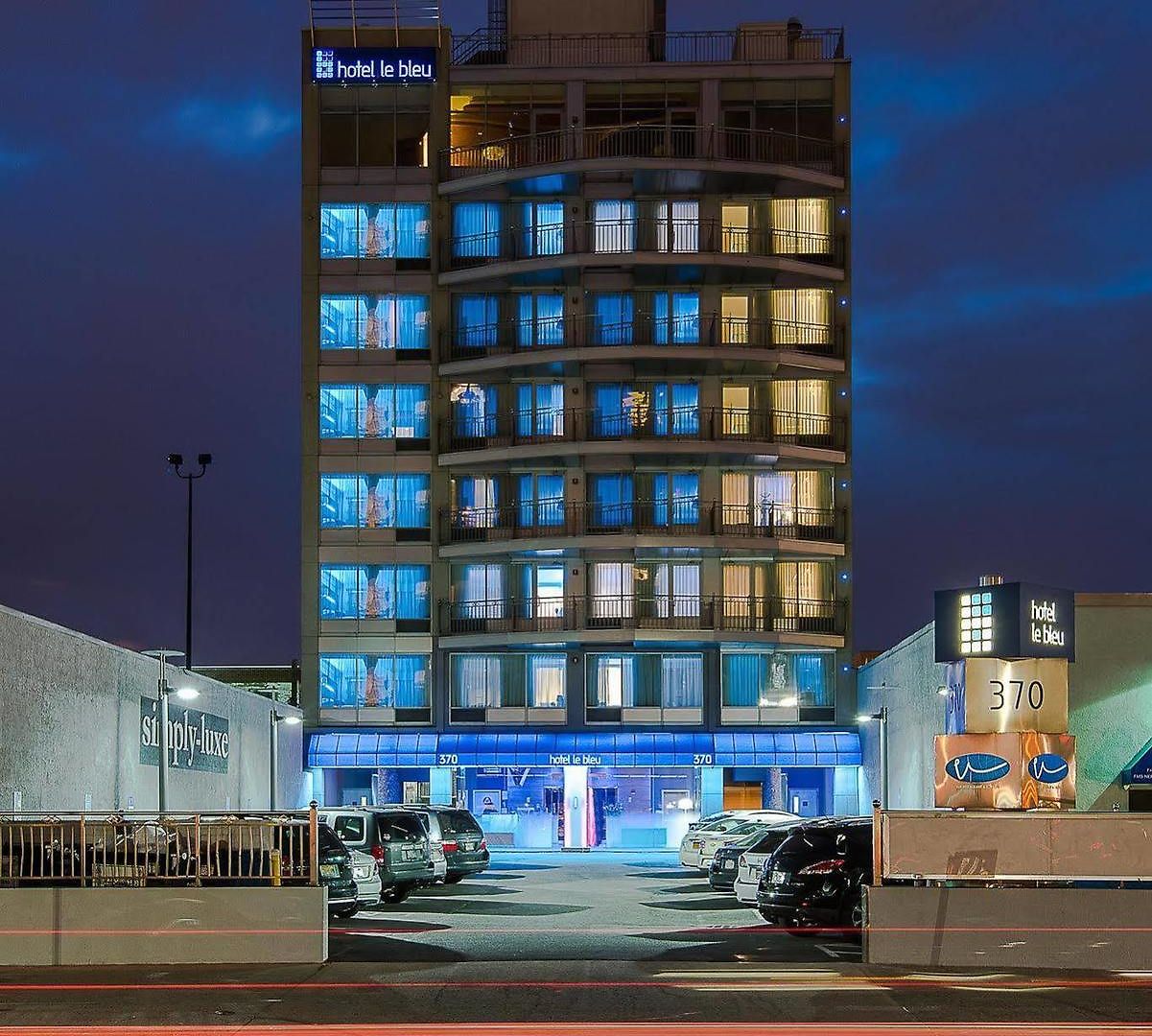 Le Bleu Hotel 3*