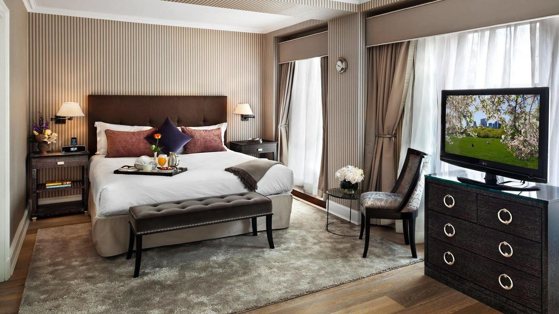 Plaza Athenee 5* New York