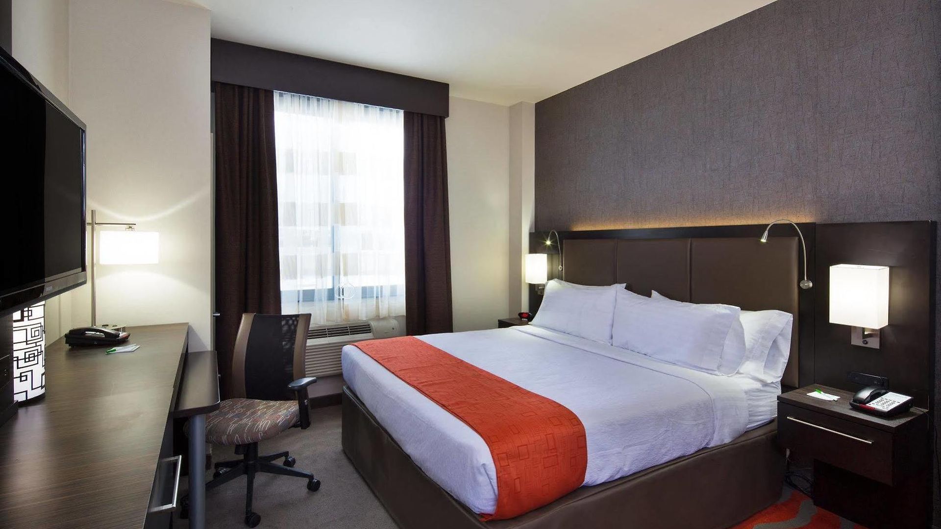Fairfield & By Marriott Staten Island Hotel 3*