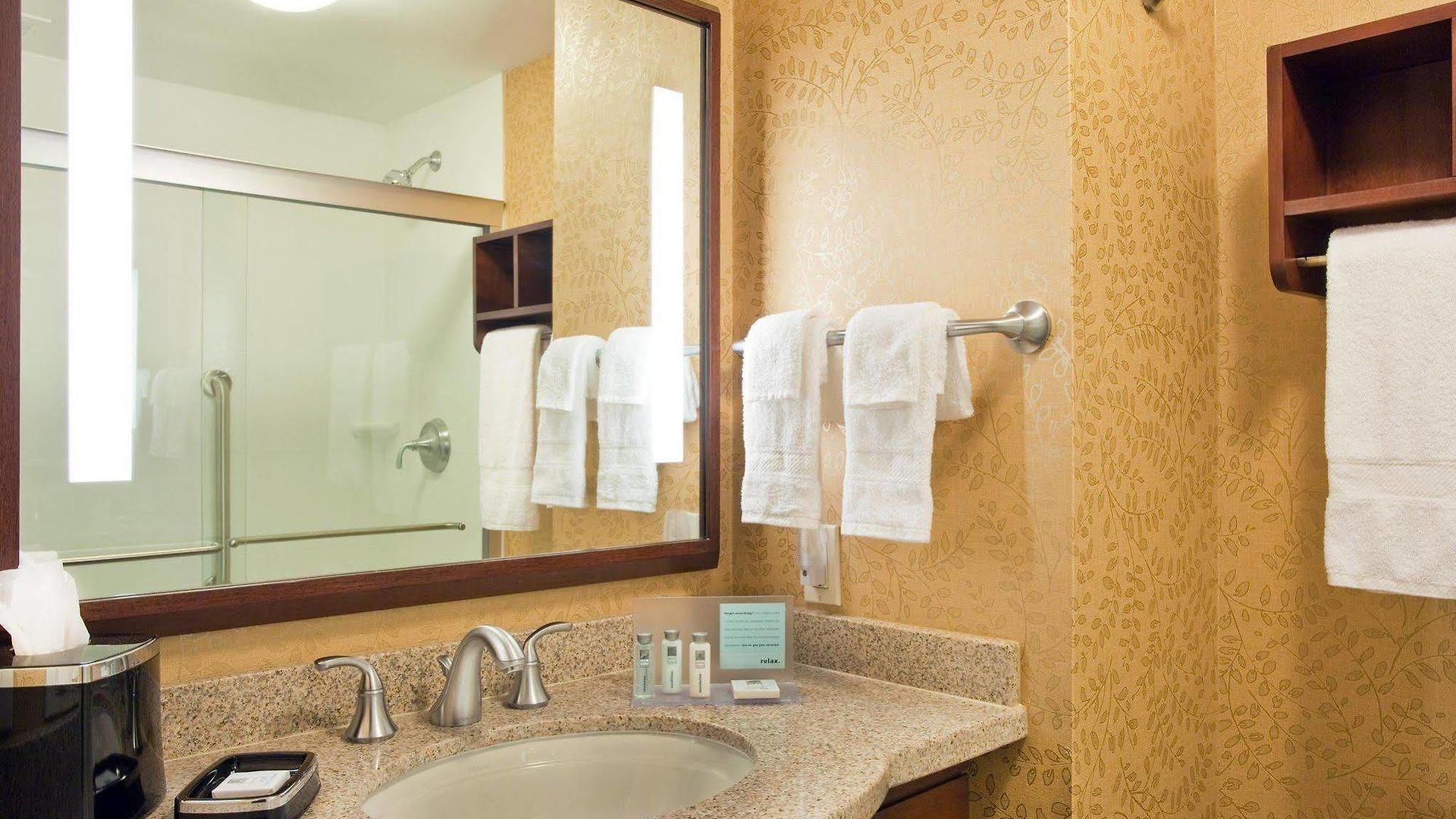 Hampton Manhattan Grand Hotel 3*