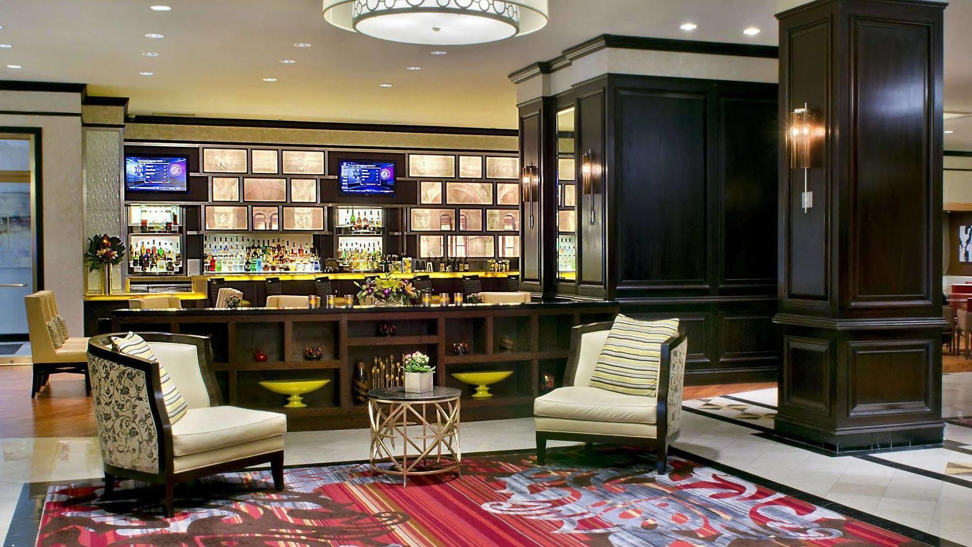 Marriott East Side Hotel 4*