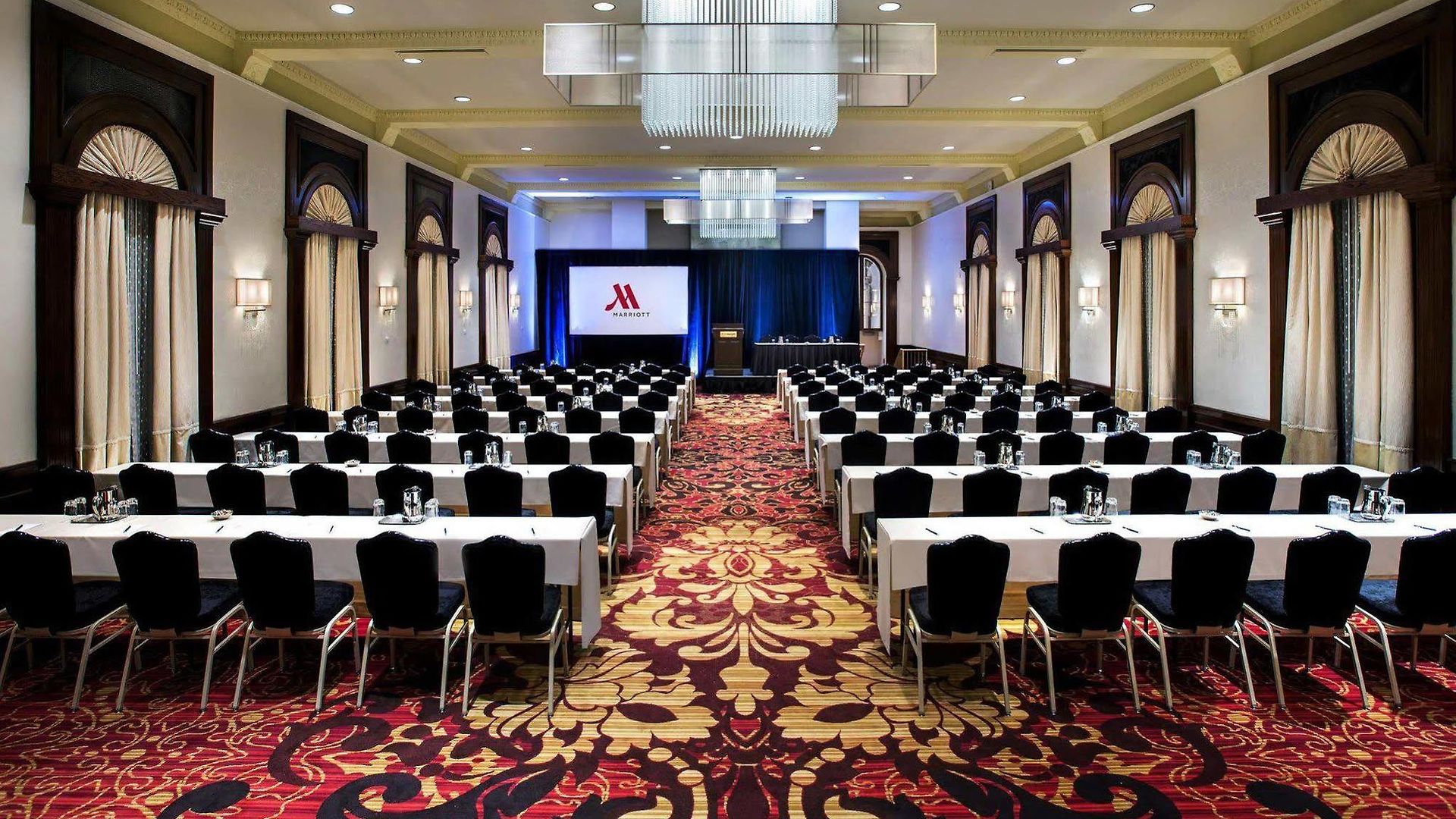 Marriott East Side Hotel