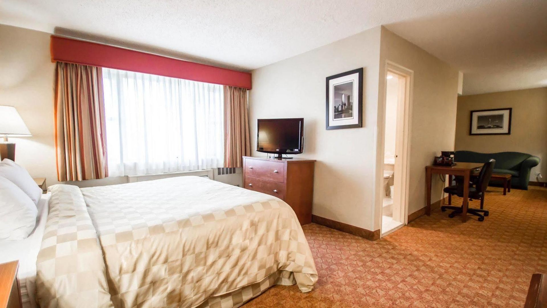 The Landing At Laguardia Hotel