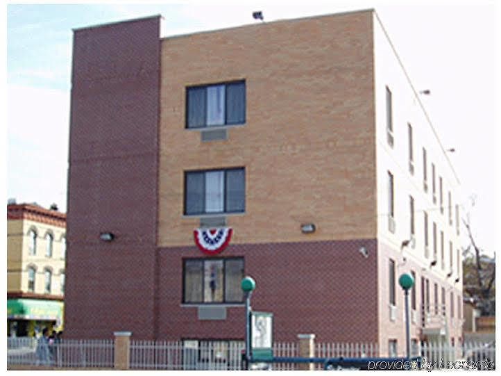 Motel Red Carpet Brooklyn New York
