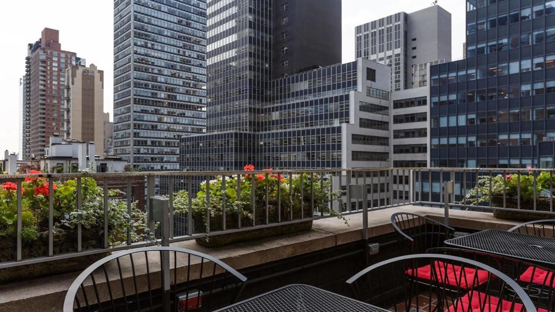 Roger Smith Hotel 3*