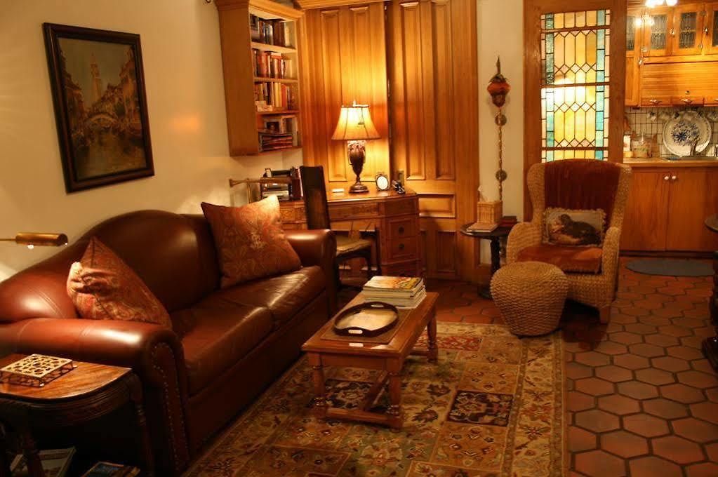 Guest house City 5*