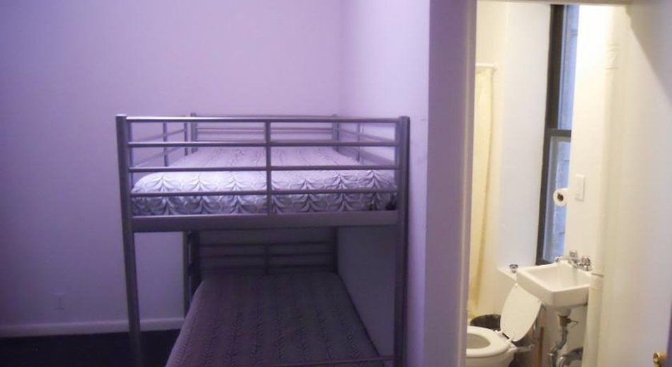 Park West Hostel *