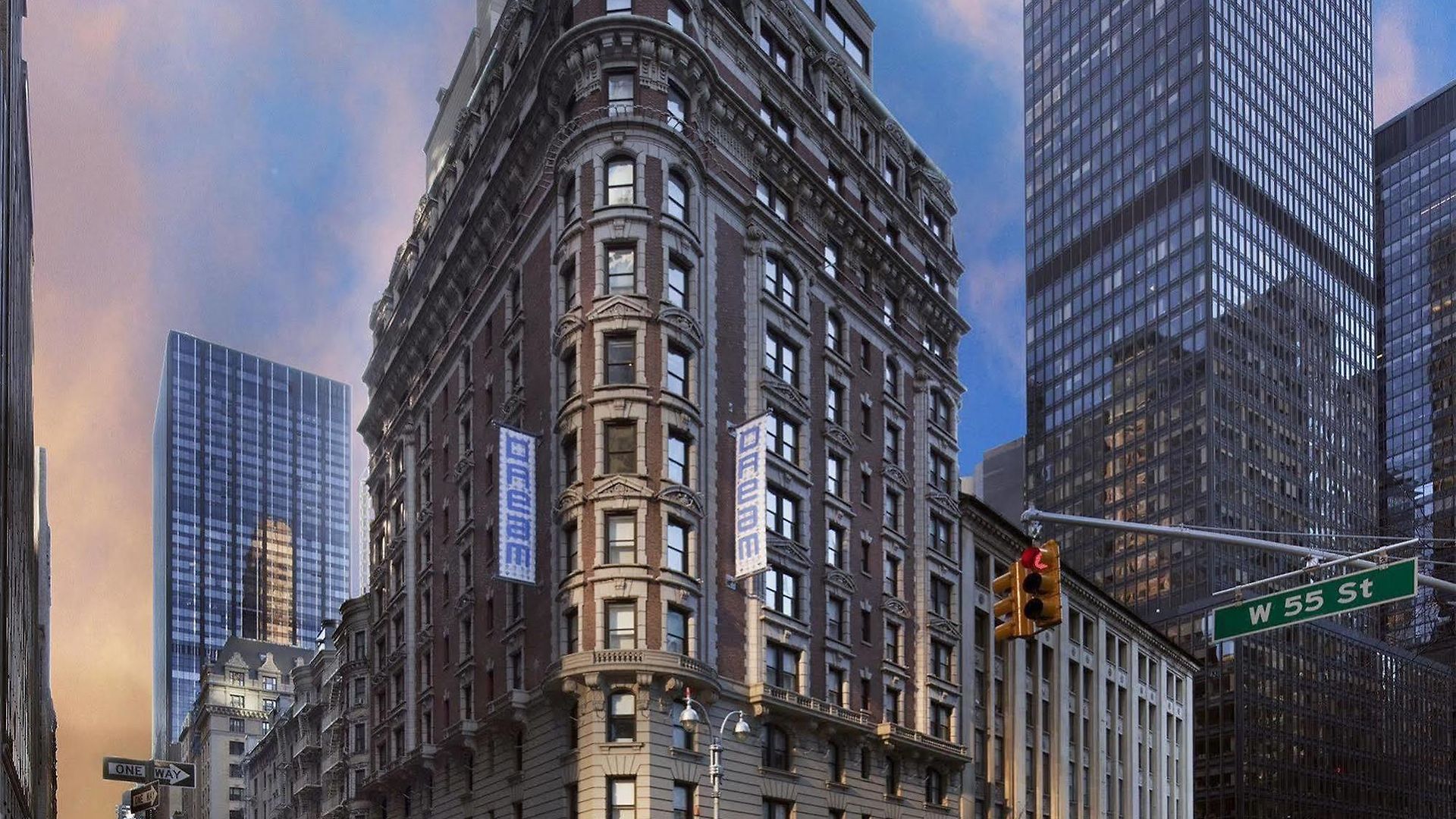 Hotel Dream Midtown, By Hyatt 4*