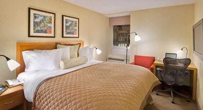 Henri Hotel 4*