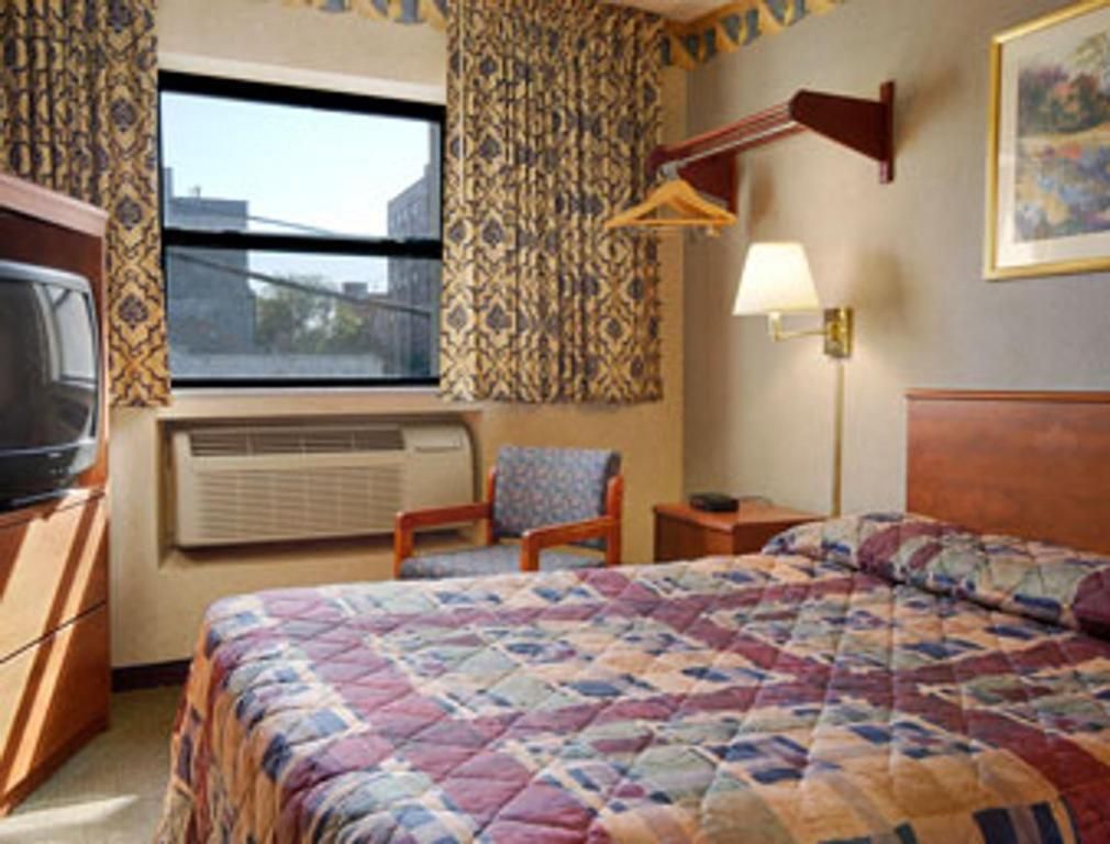 Super 8 By Wyndham Long Island Lga New York