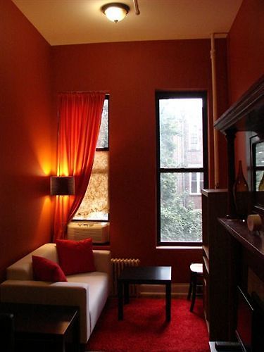Bed & Breakfast Harlem 2*
